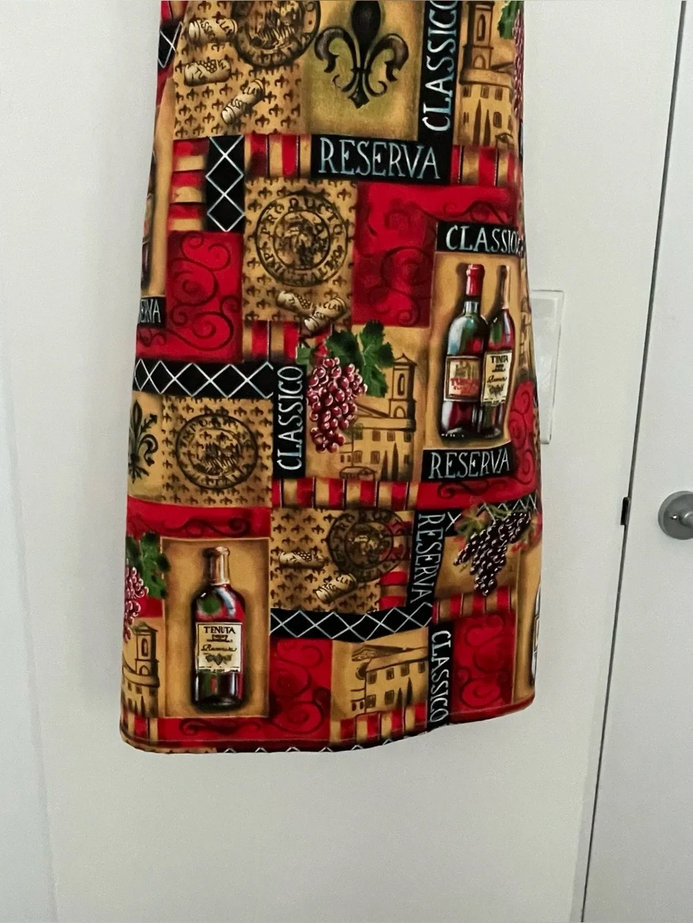 NWT Kay Dee Designs Chef Apron with Wine Bottle Print - Red, Tan, Green